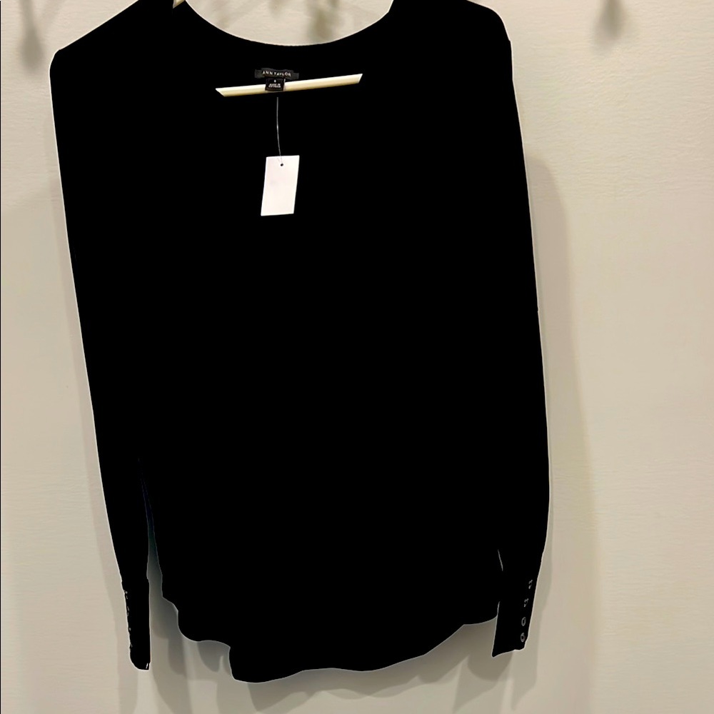 NWT Ann Taylor Black Women's Blouse